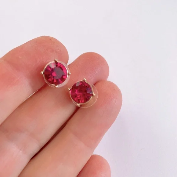Pink stone on gold tone Stud earrings - Picture 3 of 5